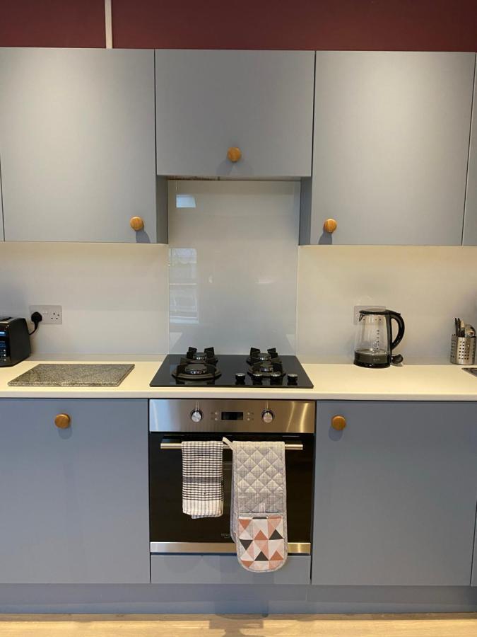 Aaron Wise - 17 Fitzhamon Apartments Cardiff Exterior photo